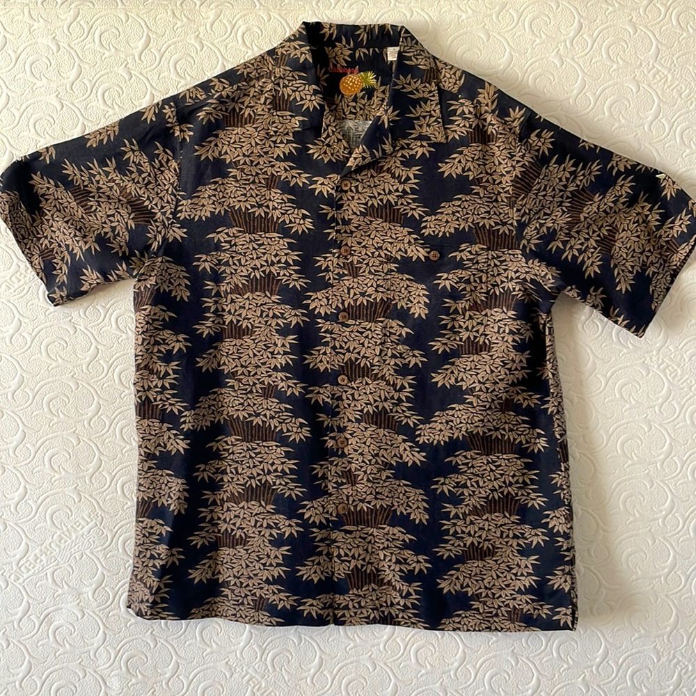 Men’s Hawaiian style shirt